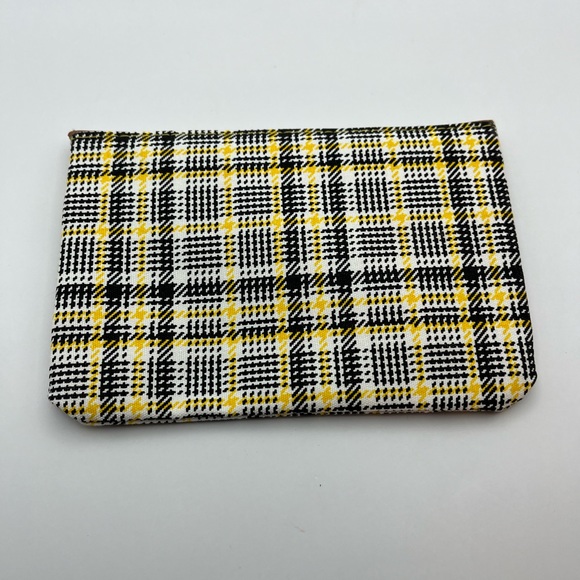 5329-PTT New IPSY Glam Cosmetics Bag Black, Yellow, & White Plaid Snap Envelope - Picture 3 of 7